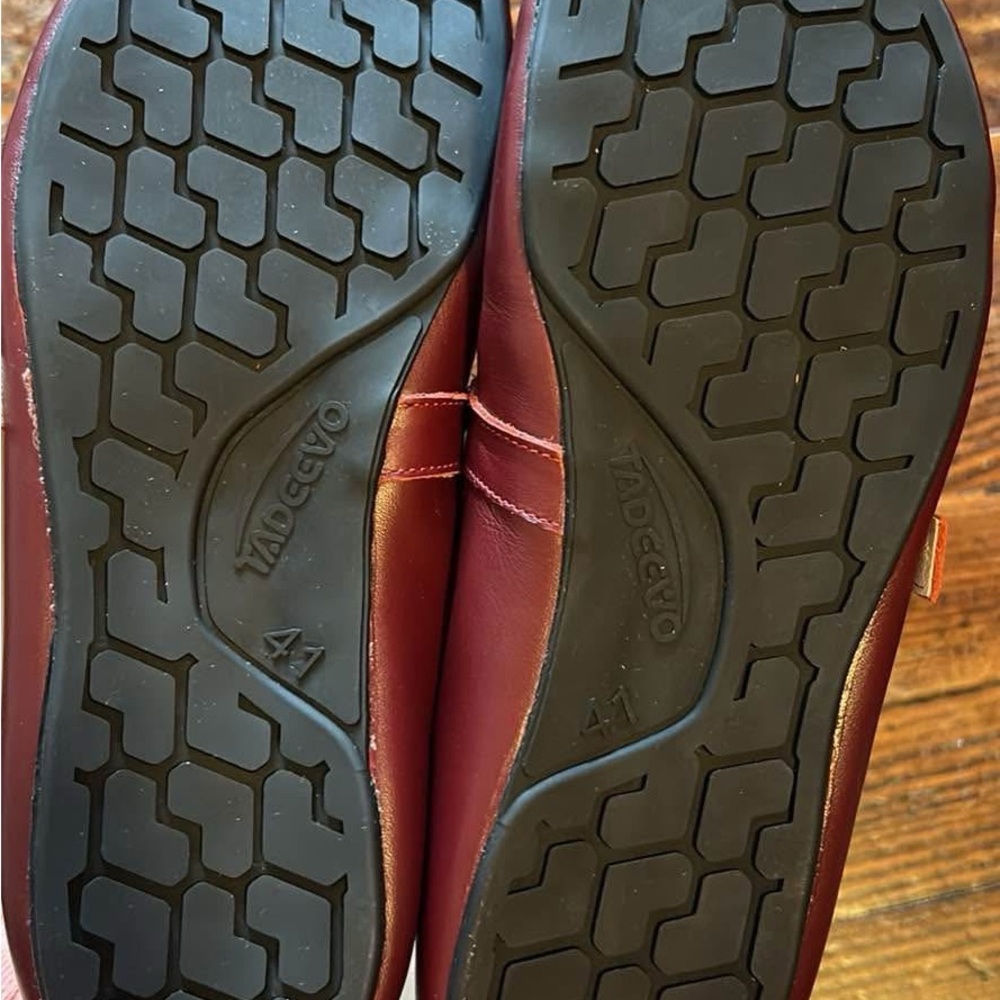 Red Mary Jane Shoes - Picture 2 of 7